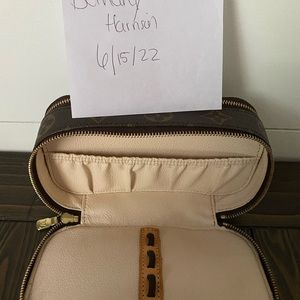 Authentic Louis Vuitton Trousse Blush PM
